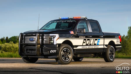 Ford F-150 Lightning Pro SSV : bonjour la police